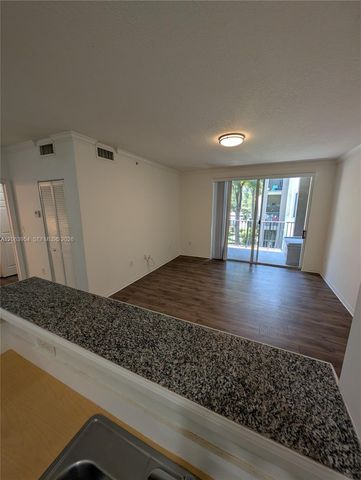 6831 SW 44th Street 203, Miami, FL 33155