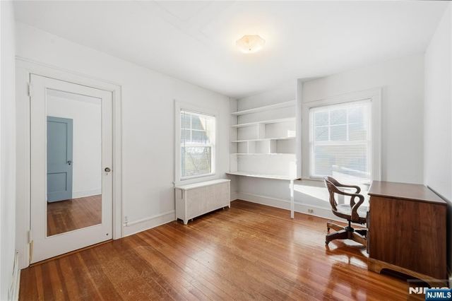 20 Paulin Boulevard, Leonia, NJ 07605