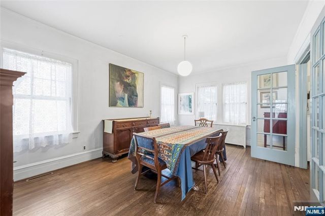 20 Paulin Boulevard, Leonia, NJ 07605