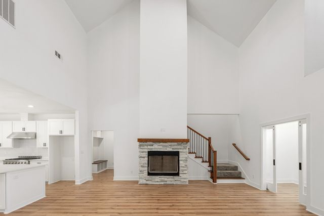 649 Enchanted Isles Drive, Mabank, TX 75156