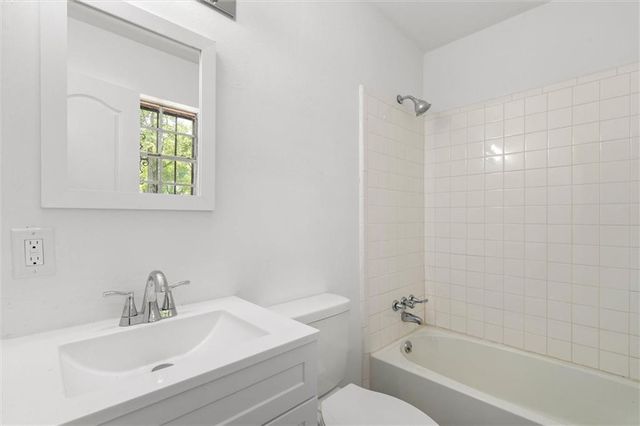 7465 Bowers Lane, Theodore, AL 36582