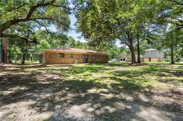 7465 Bowers Lane, Theodore, AL 36582