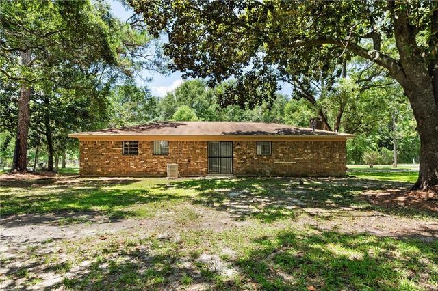 7465 Bowers Lane, Theodore, AL 36582