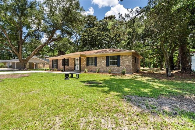 7465 Bowers Lane, Theodore, AL 36582