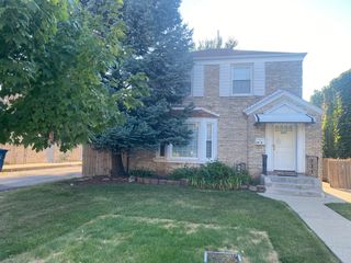 6414 N CHRISTIANA Avenue, Lincolnwood, IL 60712