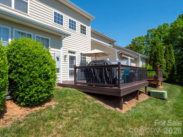 8444 Brookings Drive, Charlotte, NC 28269
