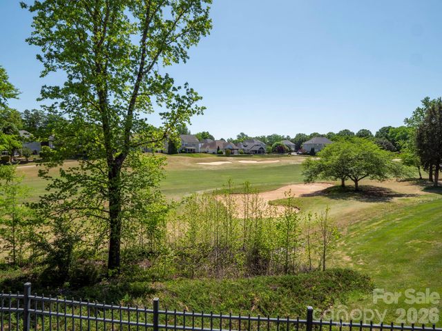 8444 Brookings Drive, Charlotte, NC 28269