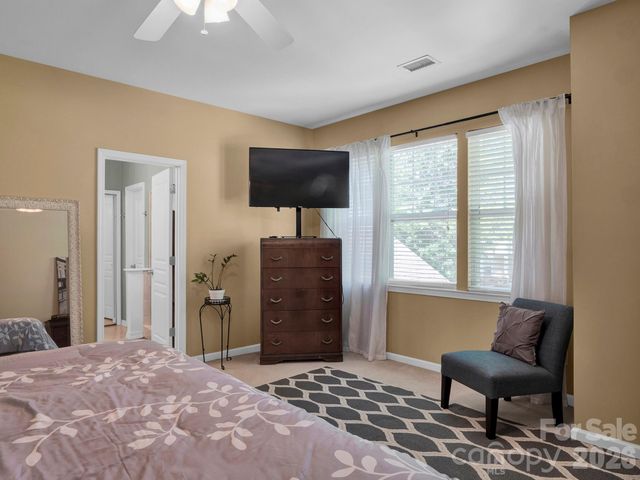 8444 Brookings Drive, Charlotte, NC 28269