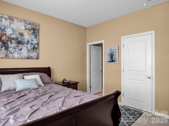 8444 Brookings Drive, Charlotte, NC 28269