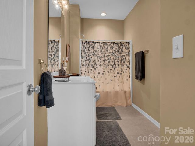 8444 Brookings Drive, Charlotte, NC 28269
