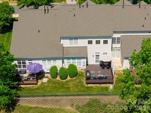 8444 Brookings Drive, Charlotte, NC 28269