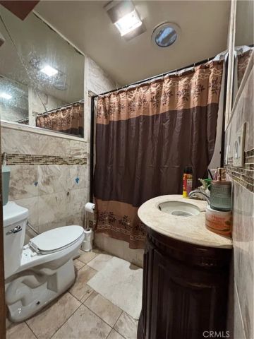 10821 Compton, Los Angeles, CA 90059