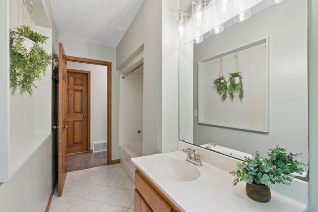 415 Magnolia Lane N, Plymouth, MN 55441