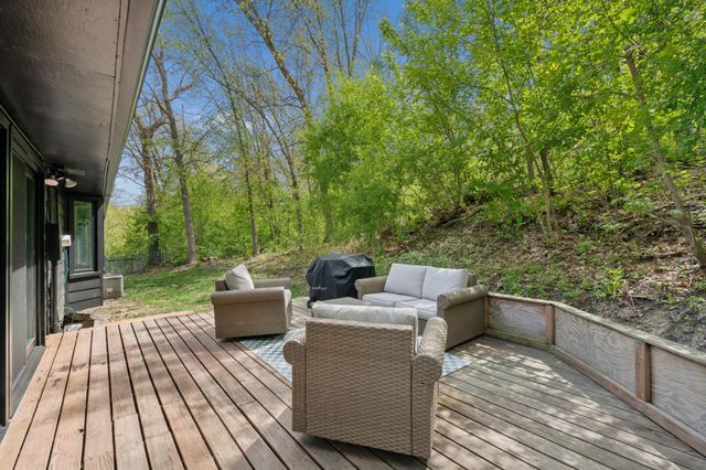 415 Magnolia Lane N, Plymouth, MN 55441