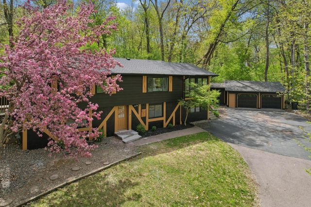 415 Magnolia Lane N, Plymouth, MN 55441