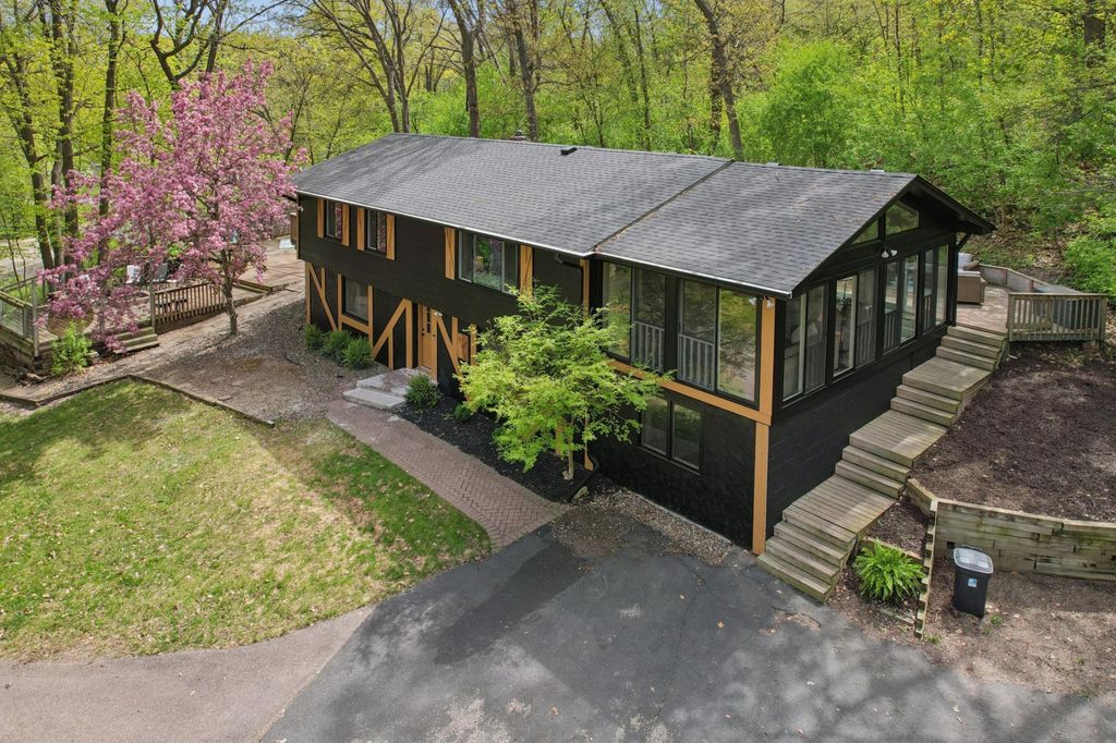 415 Magnolia Lane N, Plymouth, MN 55441