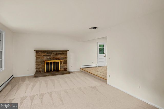 2992 NORMANDY DR, Ellicott City, MD 21043