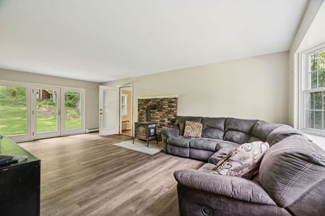 25 Pinneo Hill Road, Hanover, NH 03755