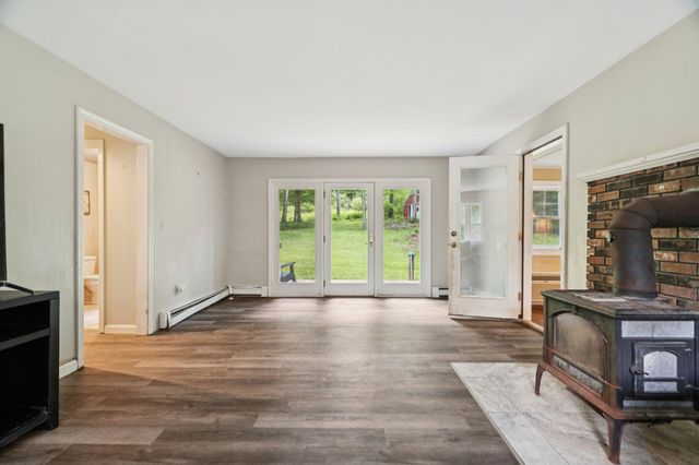 25 Pinneo Hill Road, Hanover, NH 03755