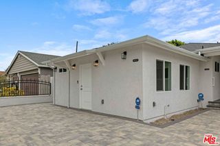 6930 Babcock Avenue, North Hollywood, CA 91605