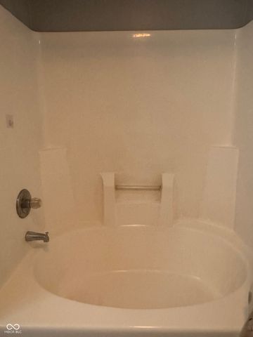 7015 Blankenship Avenue, Indianapolis, IN 46217