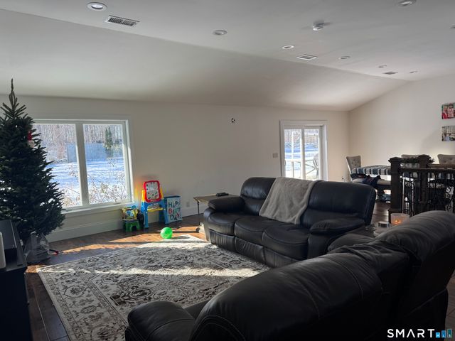 939 Boston Turnpike, Bolton, CT 06043