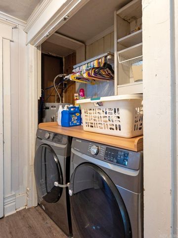 303 E Nichols Street, England, AR 72046