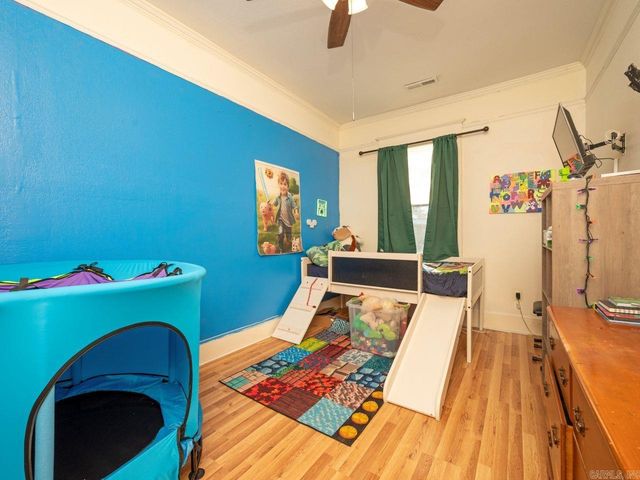 303 E Nichols Street, England, AR 72046