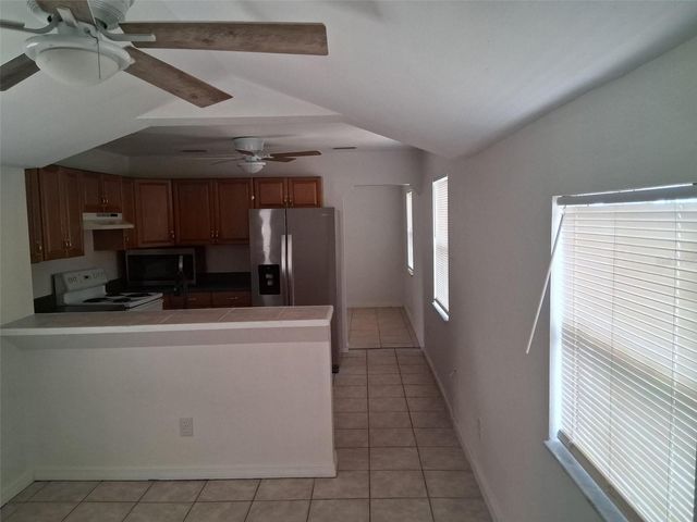 2855 40TH AVENUE N, St Petersburg, FL 33714