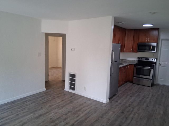 2855 40TH AVENUE N, St Petersburg, FL 33714