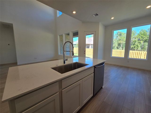 2155 Stillhouse Drive, Montgomery, TX 77363