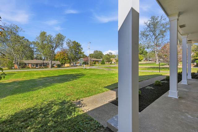 118 Allen Dr, Hendersonville, TN 37075