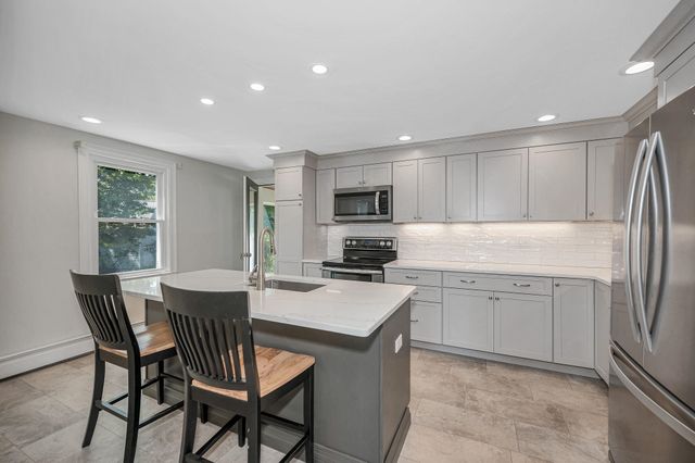 140 Musquash Road, Hudson, NH 03051