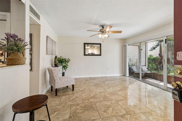 3841 S LAKE DRIVE 197, Tampa, FL 33614