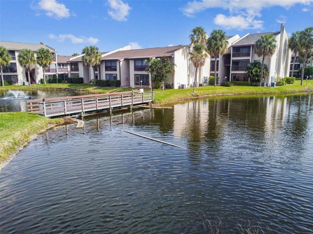 3841 S LAKE DRIVE 197, Tampa, FL 33614