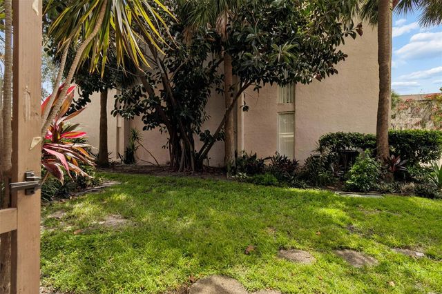 3841 S LAKE DRIVE 197, Tampa, FL 33614