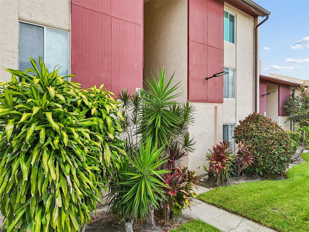 3841 S LAKE DRIVE 197, Tampa, FL 33614