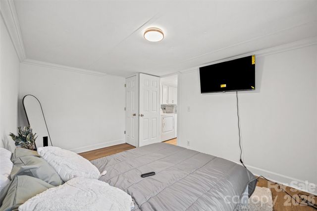 5024 Victoria Avenue, Charlotte, NC 28269