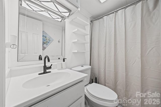 5024 Victoria Avenue, Charlotte, NC 28269