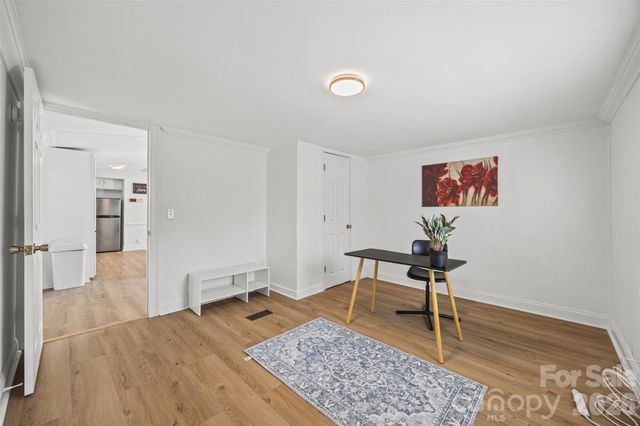 5024 Victoria Avenue, Charlotte, NC 28269