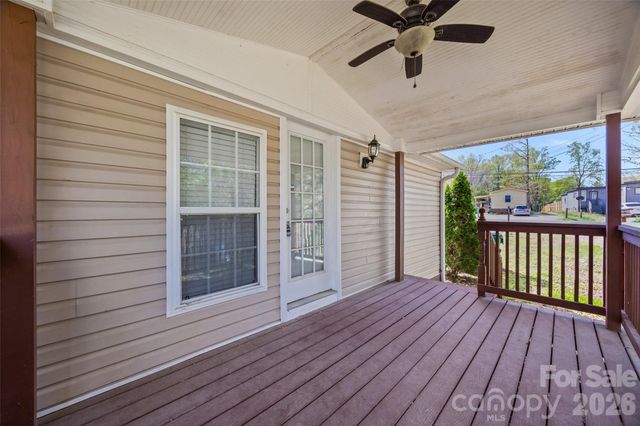 5024 Victoria Avenue, Charlotte, NC 28269