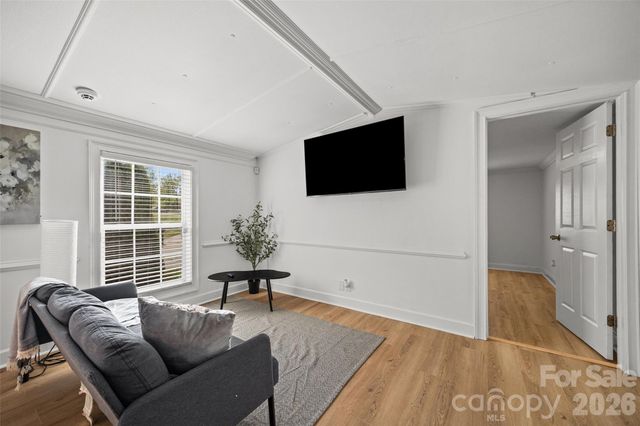 5024 Victoria Avenue, Charlotte, NC 28269