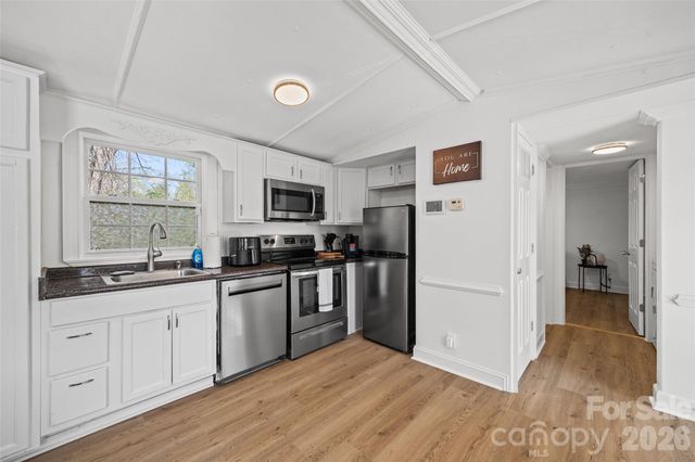 5024 Victoria Avenue, Charlotte, NC 28269