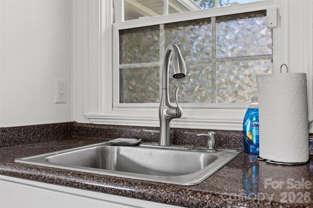 5024 Victoria Avenue, Charlotte, NC 28269