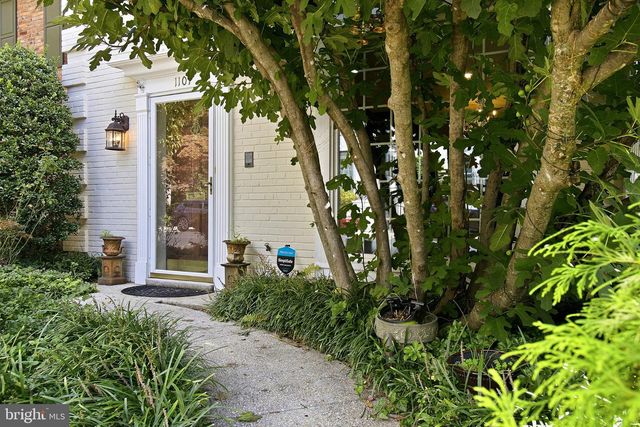 1107 WIMBLEDON DR, Mclean, VA 22101
