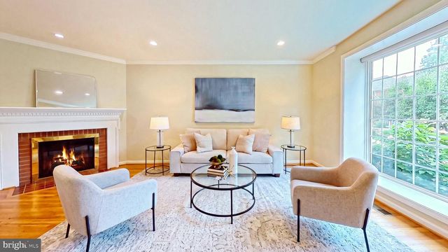 1107 WIMBLEDON DR, Mclean, VA 22101