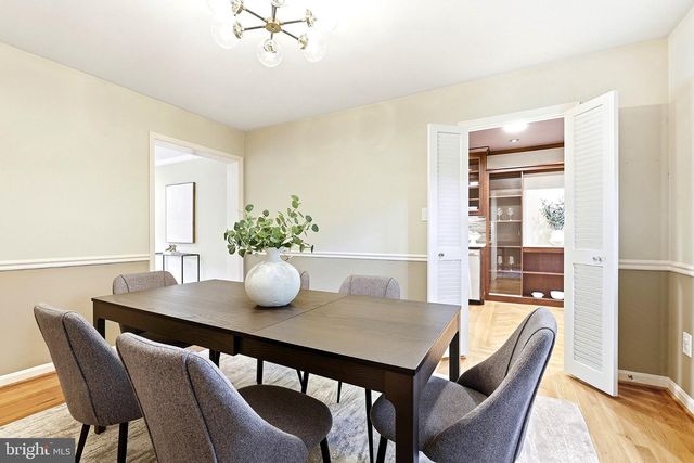 1107 WIMBLEDON DR, Mclean, VA 22101
