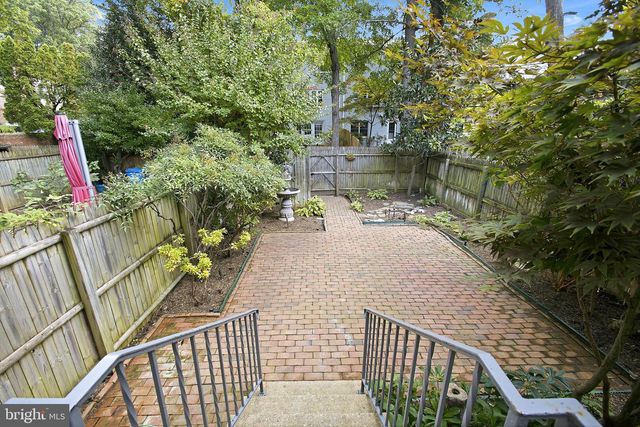 1107 WIMBLEDON DR, Mclean, VA 22101