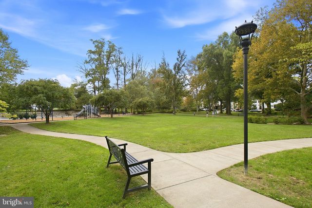 1107 WIMBLEDON DR, Mclean, VA 22101