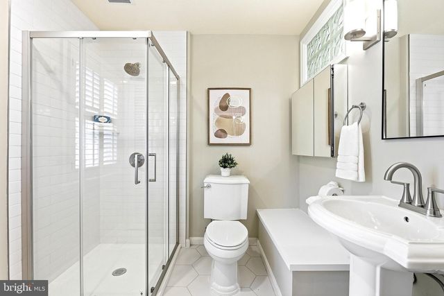 1107 WIMBLEDON DR, Mclean, VA 22101